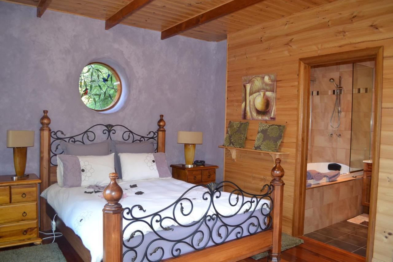 Whispering Spirit Holiday Cottages & Mini Ponies Franklin Екстер'єр фото